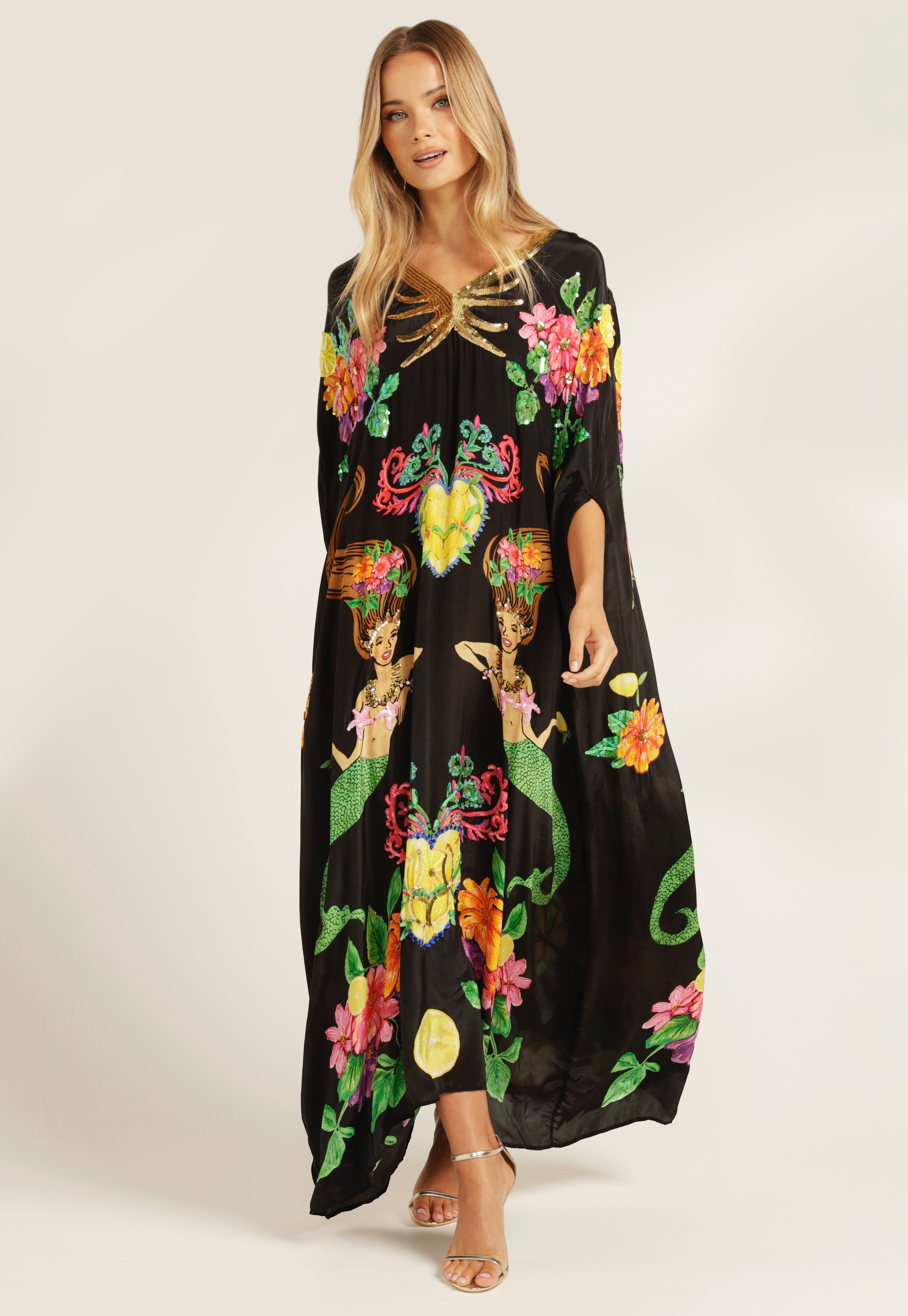 The La Sirena Capelet (Black)