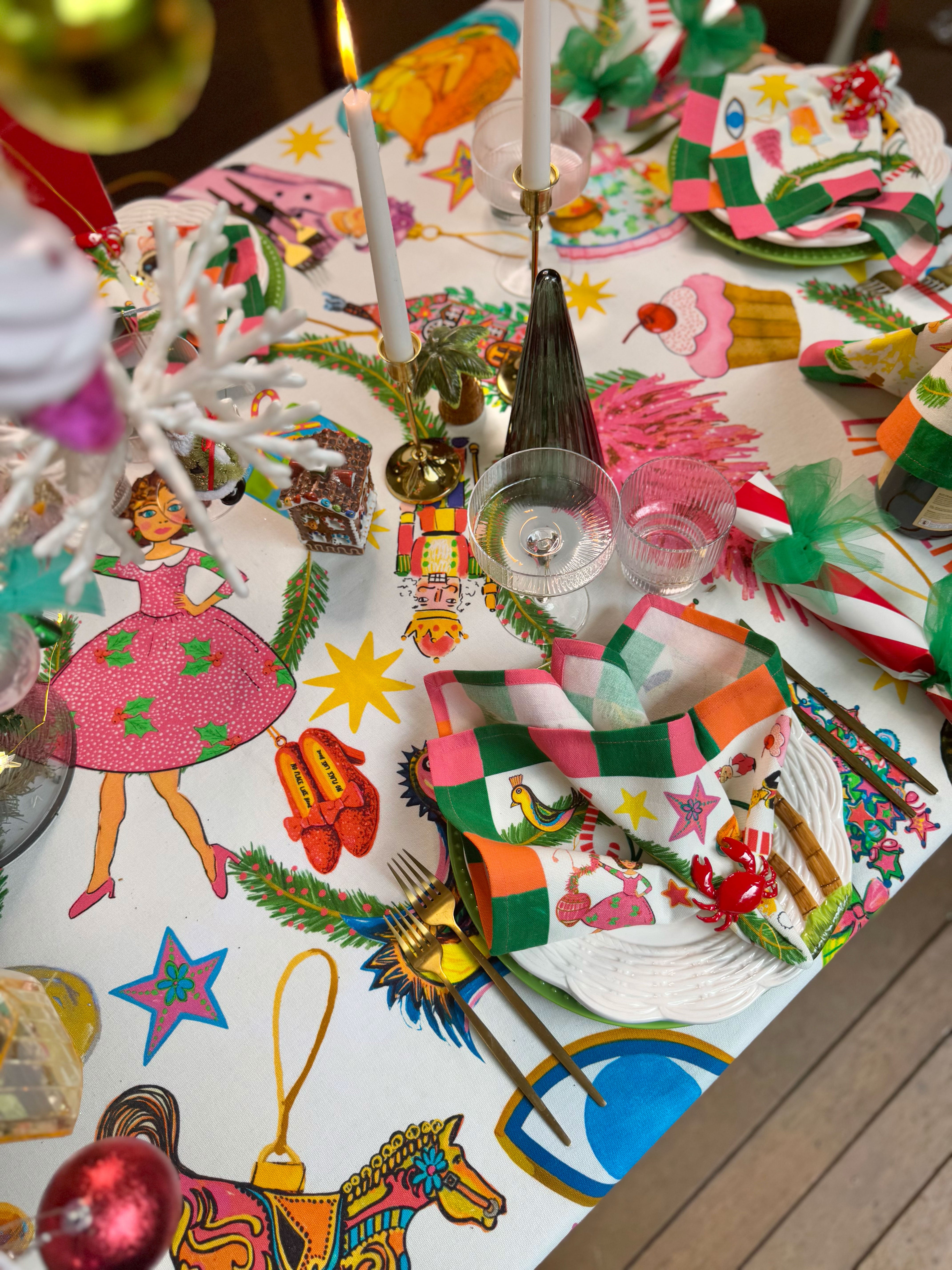 The Devil Wears Tinsel Tablecloth (145cm x 260cm)