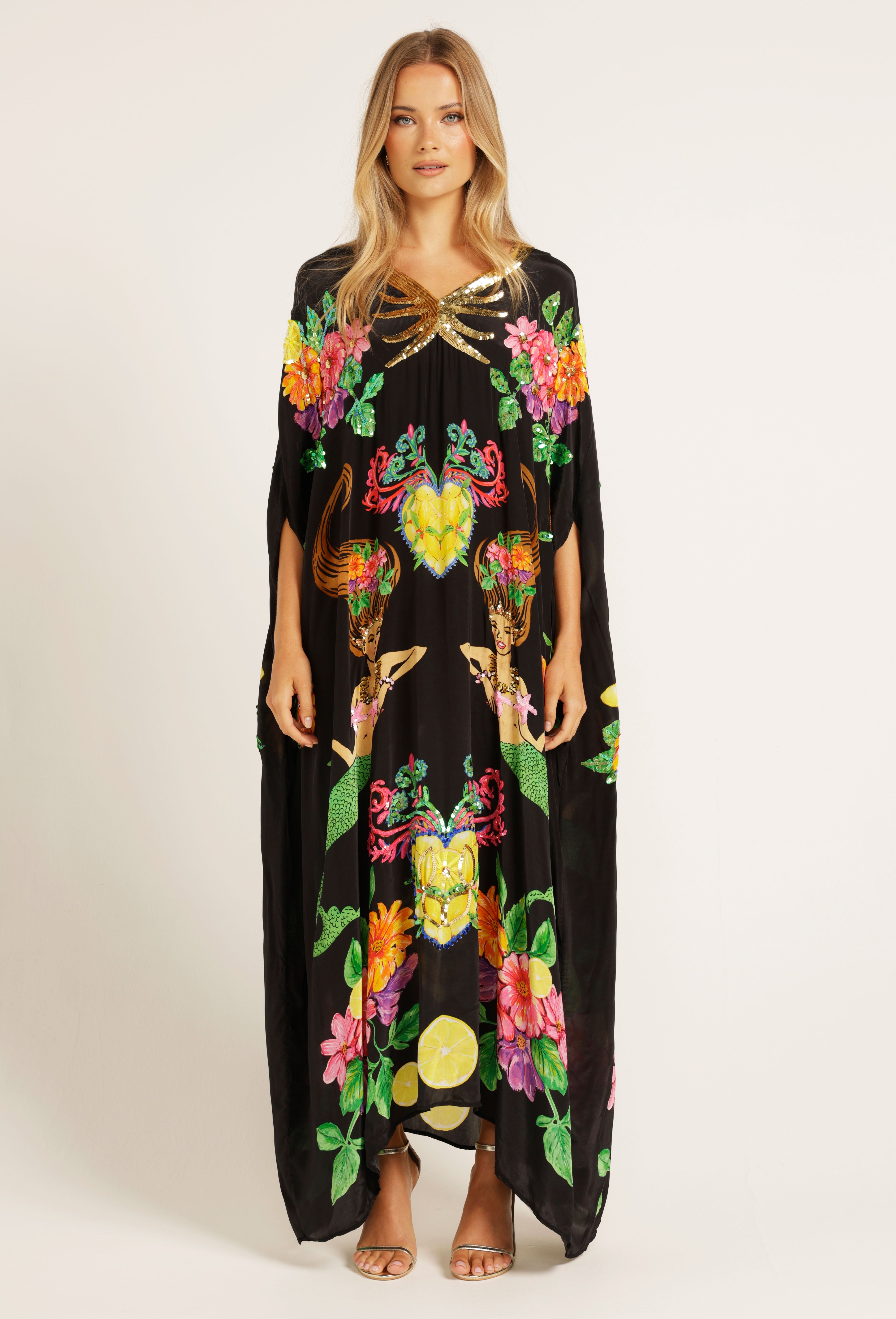 The La Sirena Capelet (Black)