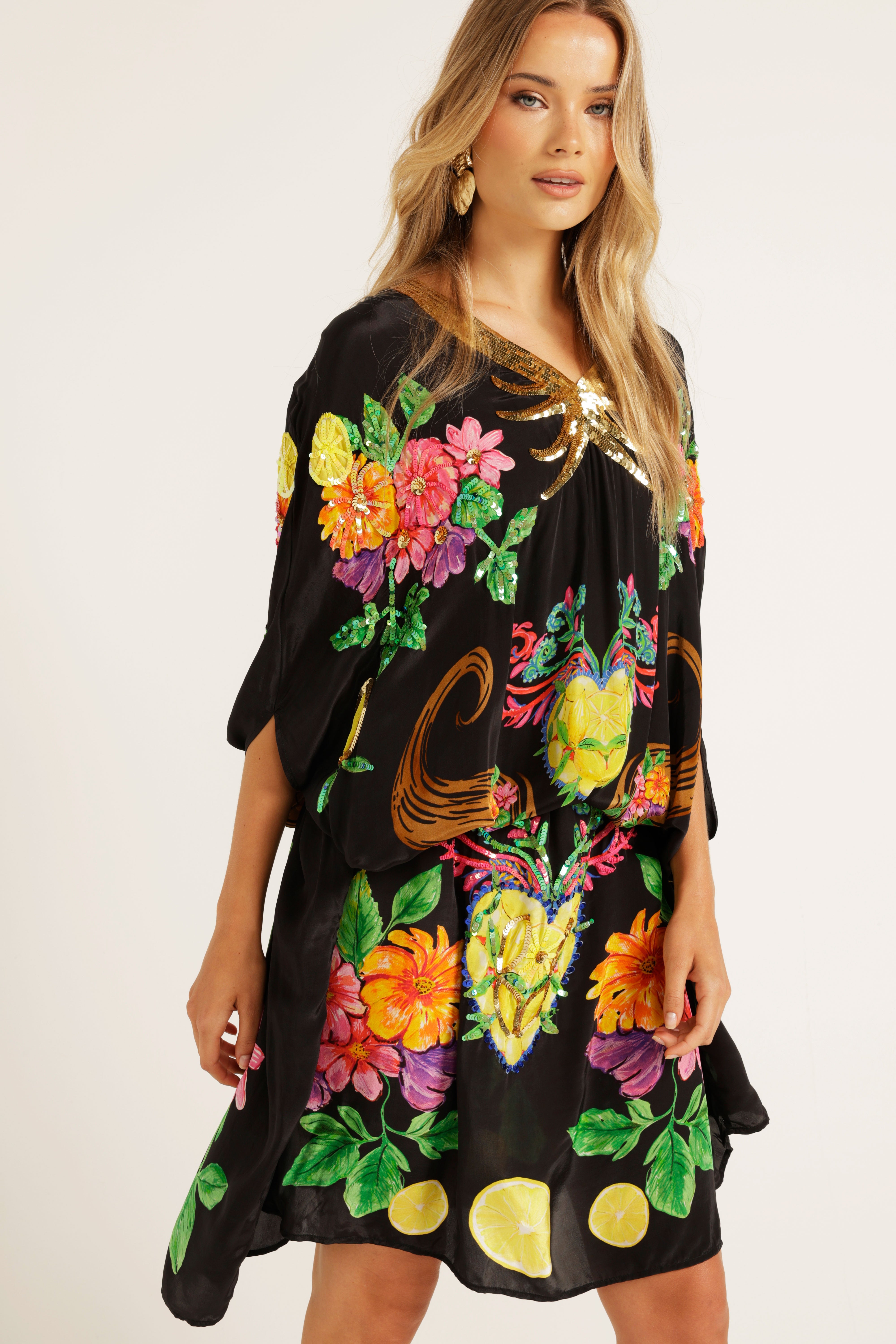 The La Sirena Capelet (Black)